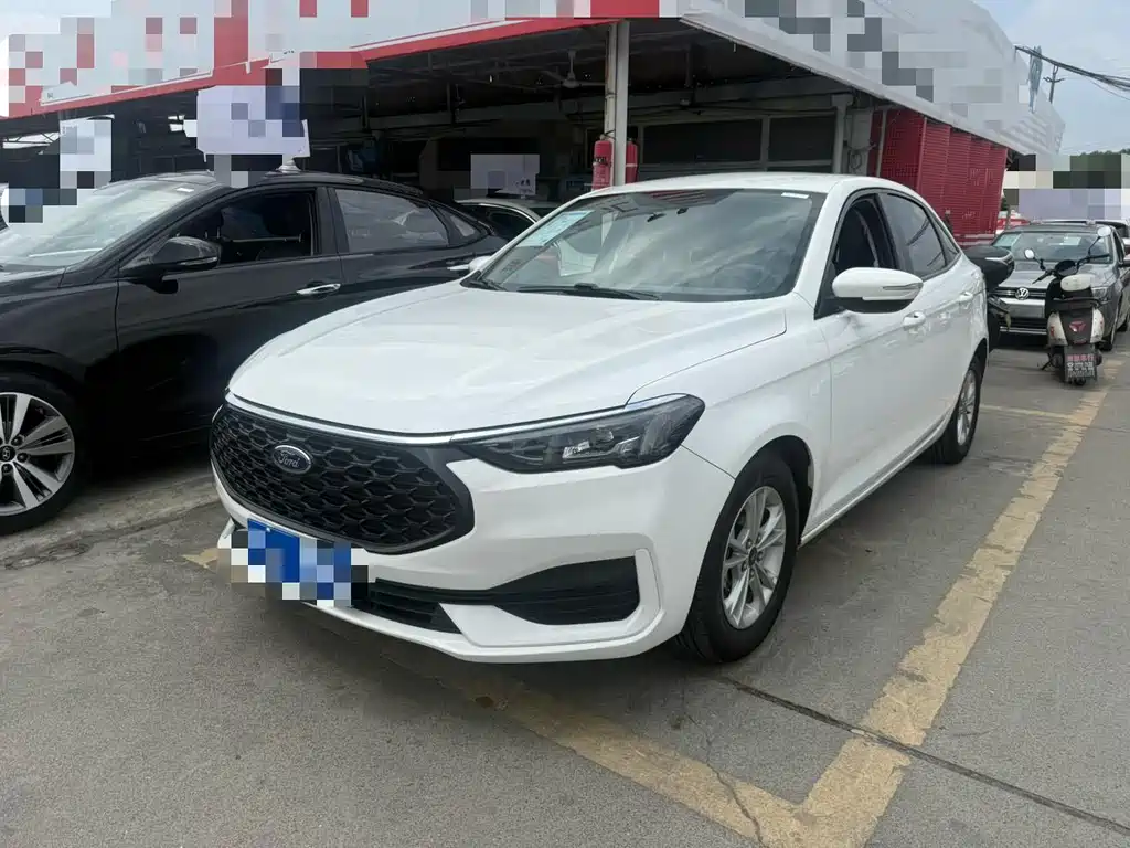 Купить Ford Escort
