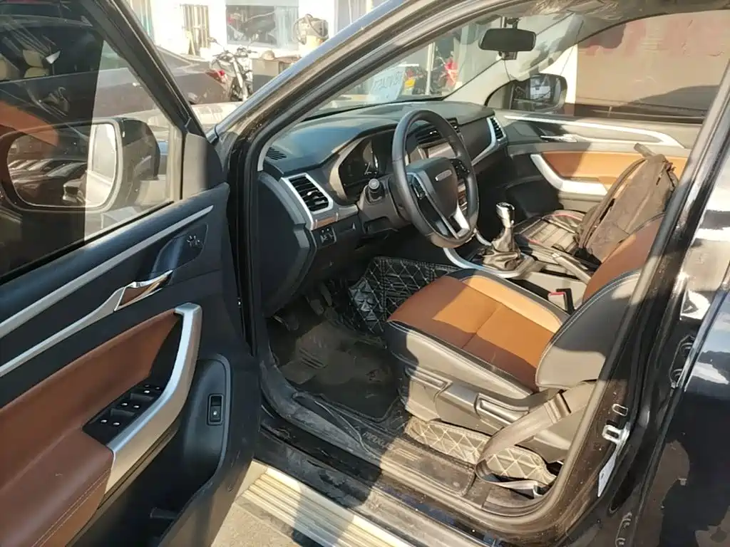 MAXUS T70 — миниатюра 16