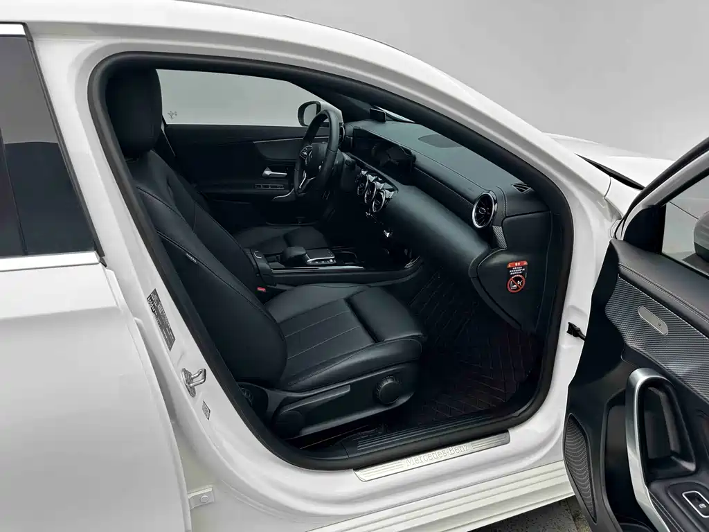 Mercedes-Benz A-Class A 2022 A 180 L Sport