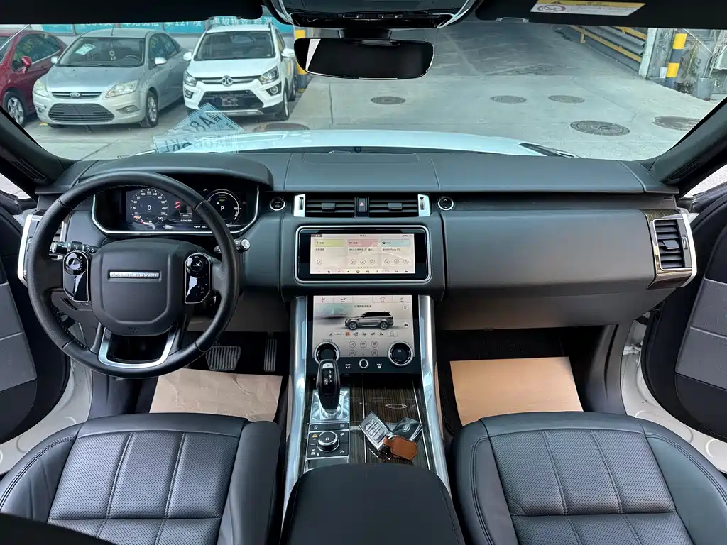 Land Rover Sport PHEV — миниатюра 12