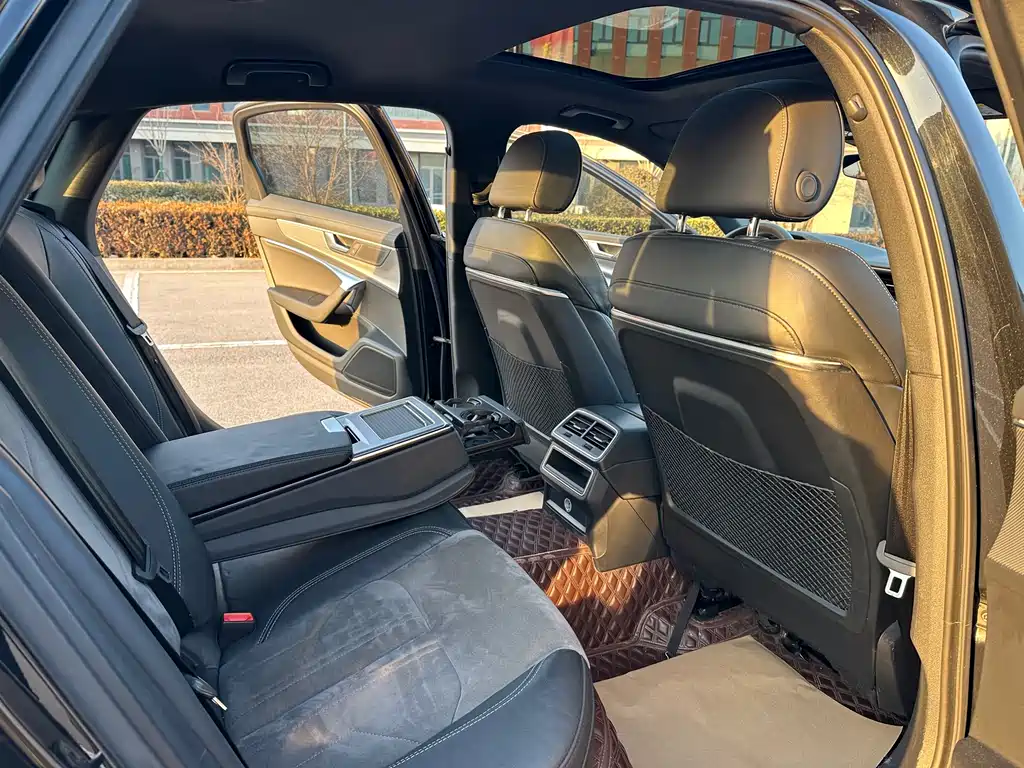 Audi A6L — миниатюра 11