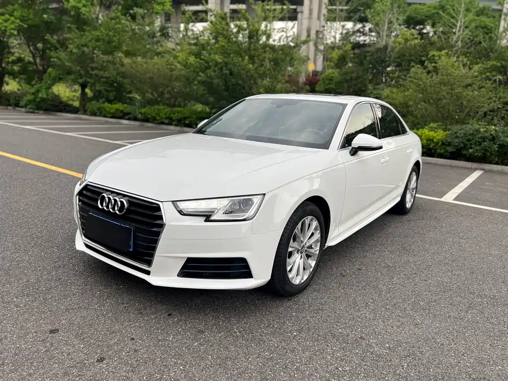 Купить Audi A4L