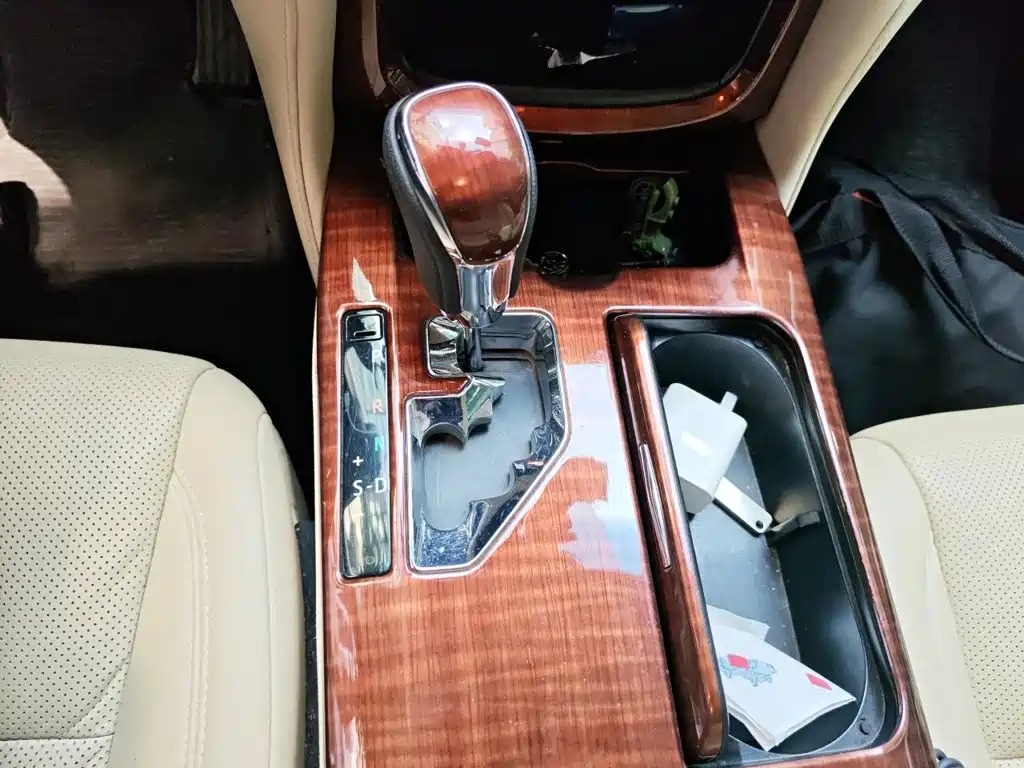 Toyota Crown — миниатюра 16
