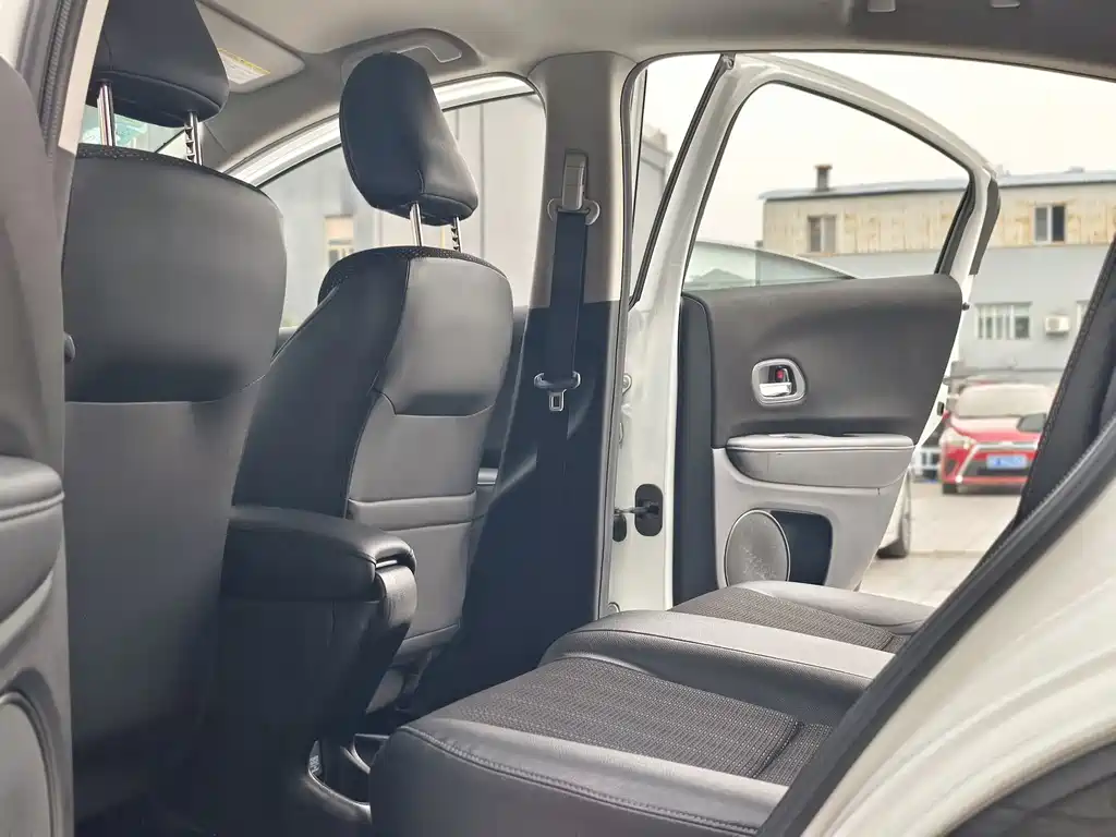 Honda Vezel — миниатюра 14