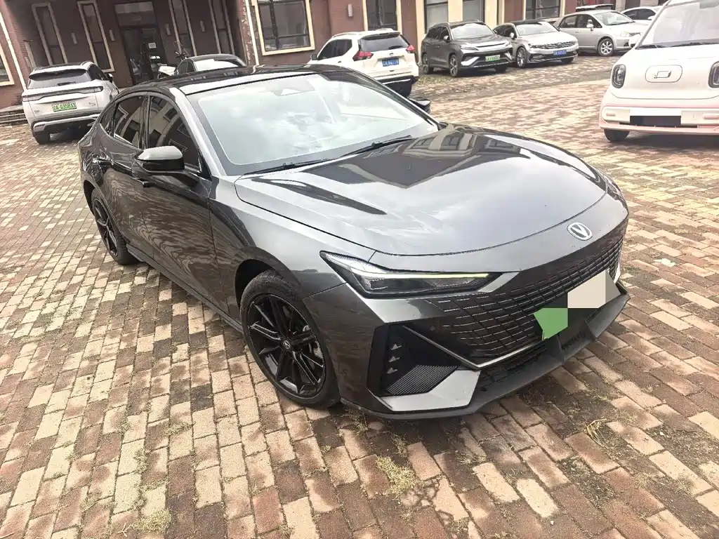Changan UNI-V iDD — миниатюра 3