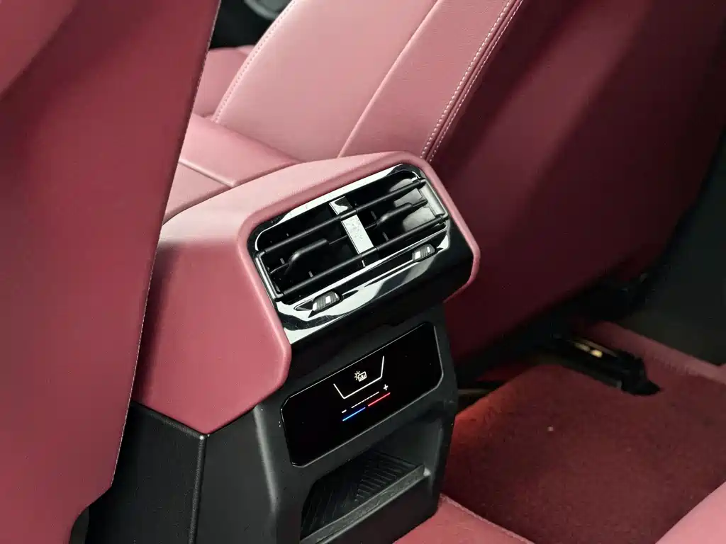 BMW 5 Series — миниатюра 16