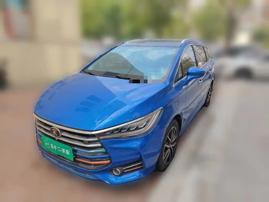 BYD MAX