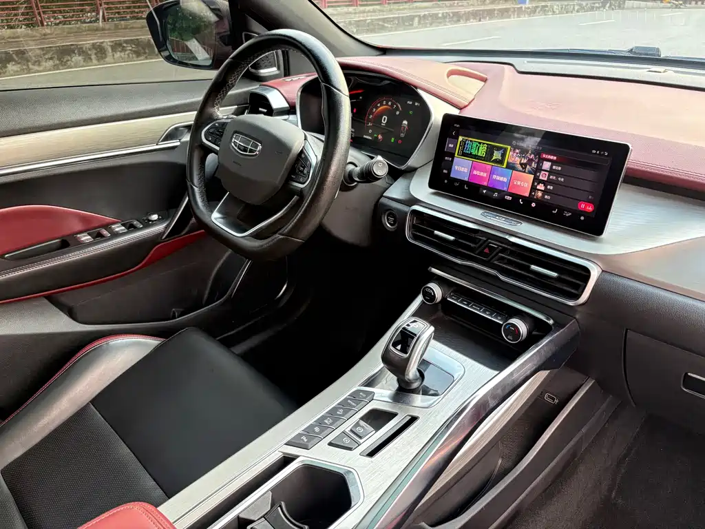 Geely Binyue — миниатюра 16