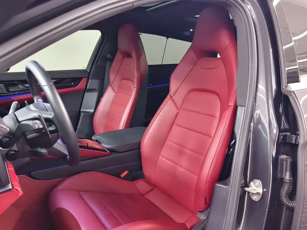 Porsche Panamera — миниатюра 12