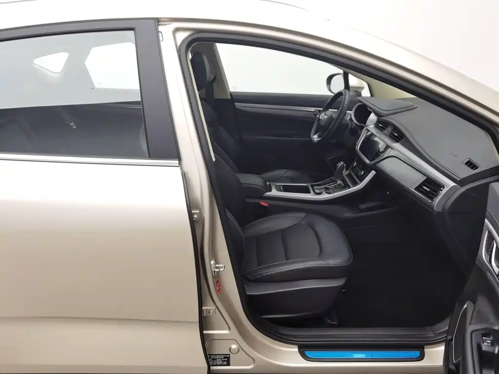 Geely Emgrand GS — миниатюра 23