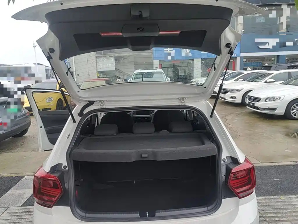 Volkswagen Polo — миниатюра 19