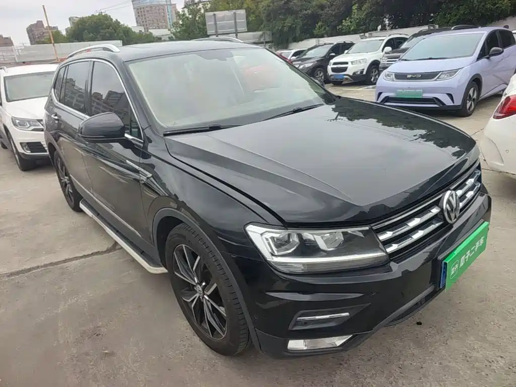 Volkswagen Tiguan L L 2019 330TSI AT Luxury VI