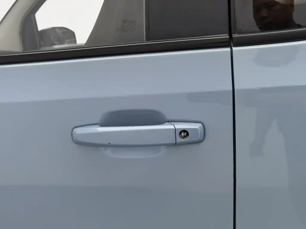 Wuling MINIEV — миниатюра 18
