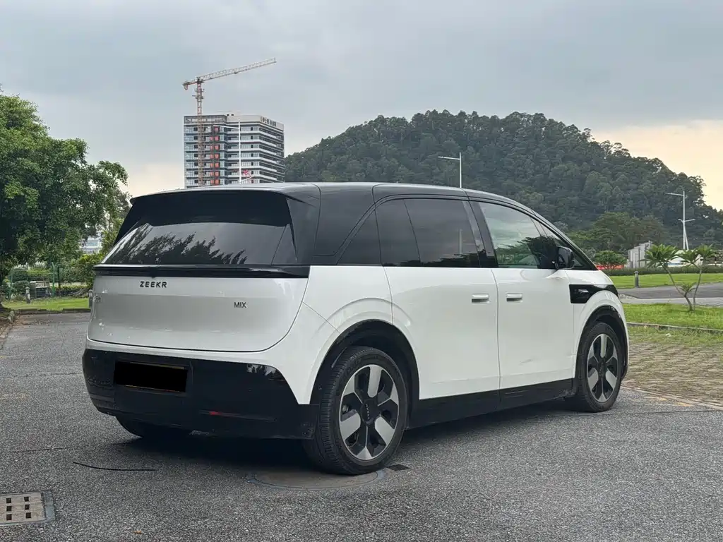 Zeekr Mix 2025 Smart Drive