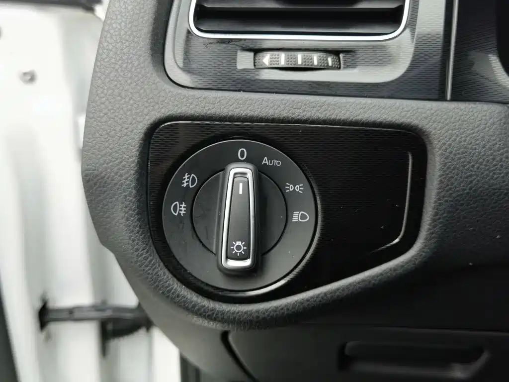 Volkswagen Golf GTI — миниатюра 21