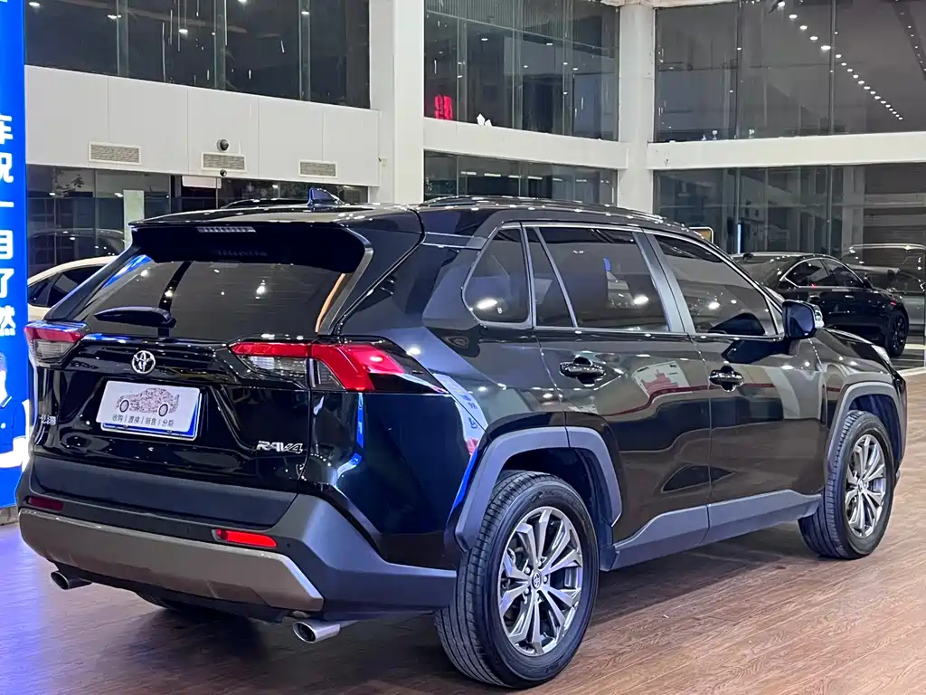 TOYOTA RAV4 RONGFANG