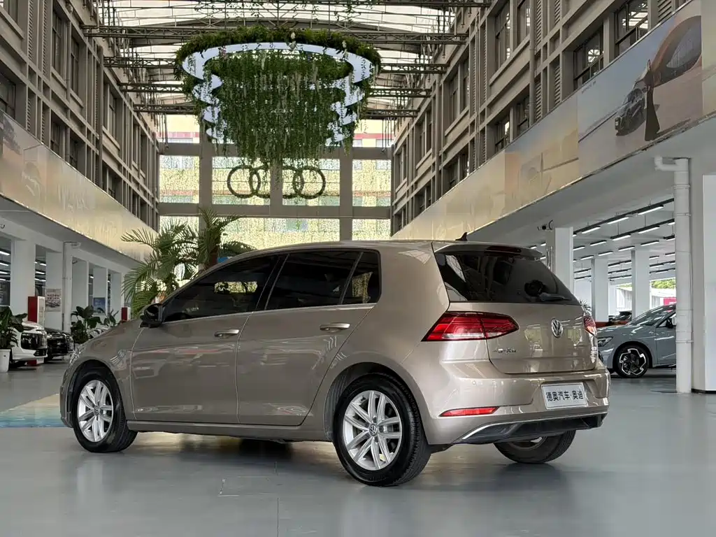 Volkswagen Golf — миниатюра 4