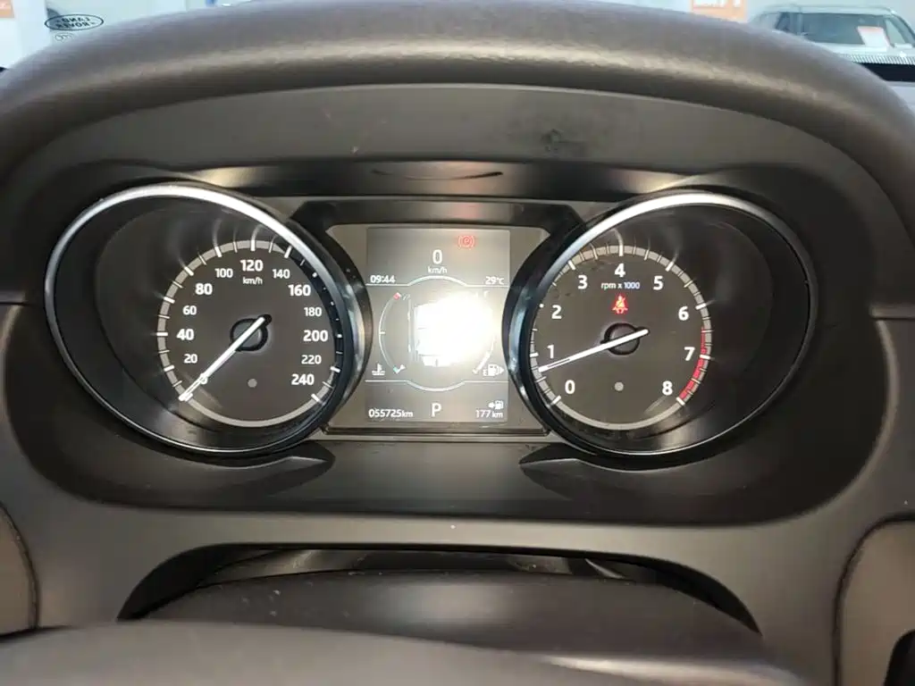 Land Rover Discovery Sport — миниатюра 12