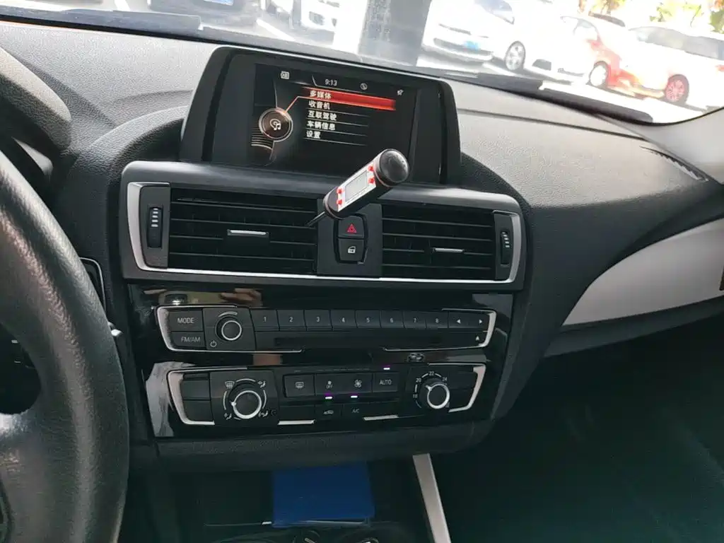 BMW 1 Series (Import) — миниатюра 13