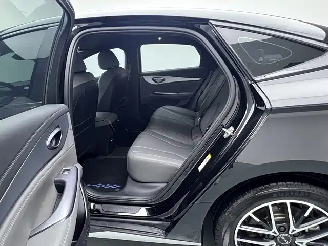 BYD Seal 07 DM-i — миниатюра 14
