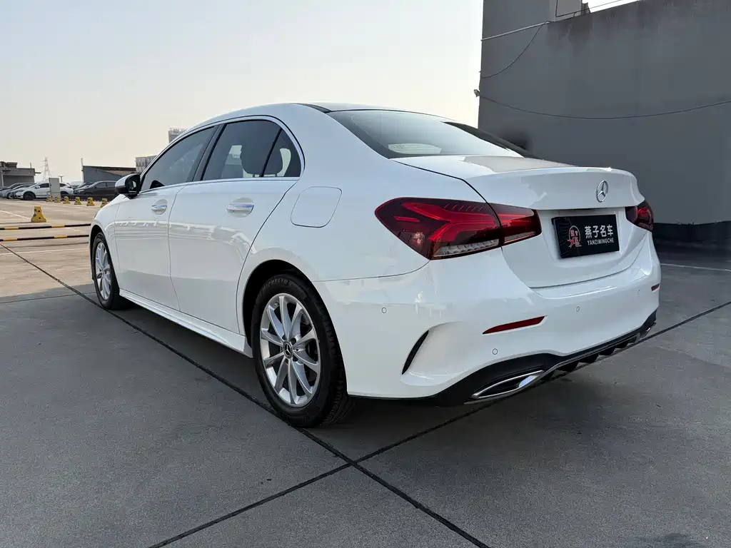 MERCEDES-BENZ A CLASS