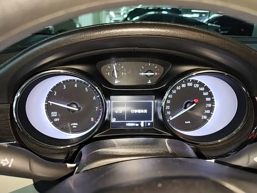 Buick Verano — миниатюра 12