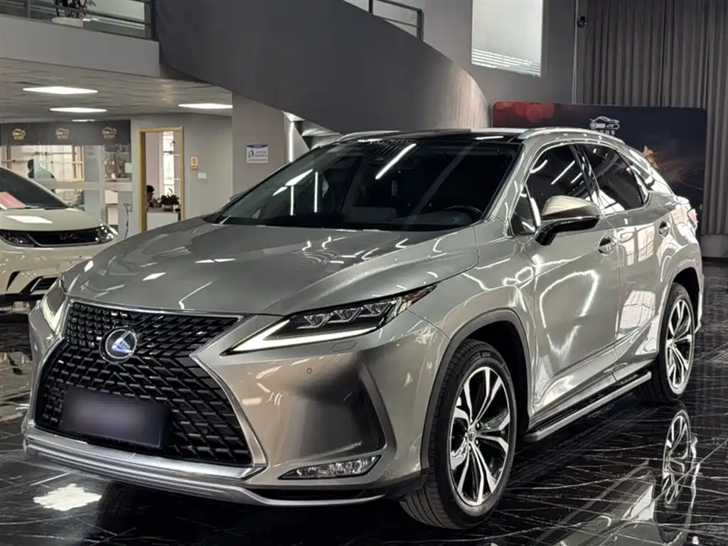 Lexus RX 2021