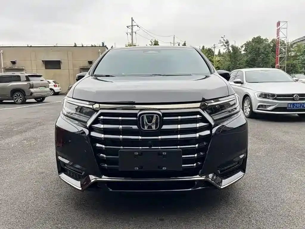 Honda Elysion — миниатюра 2