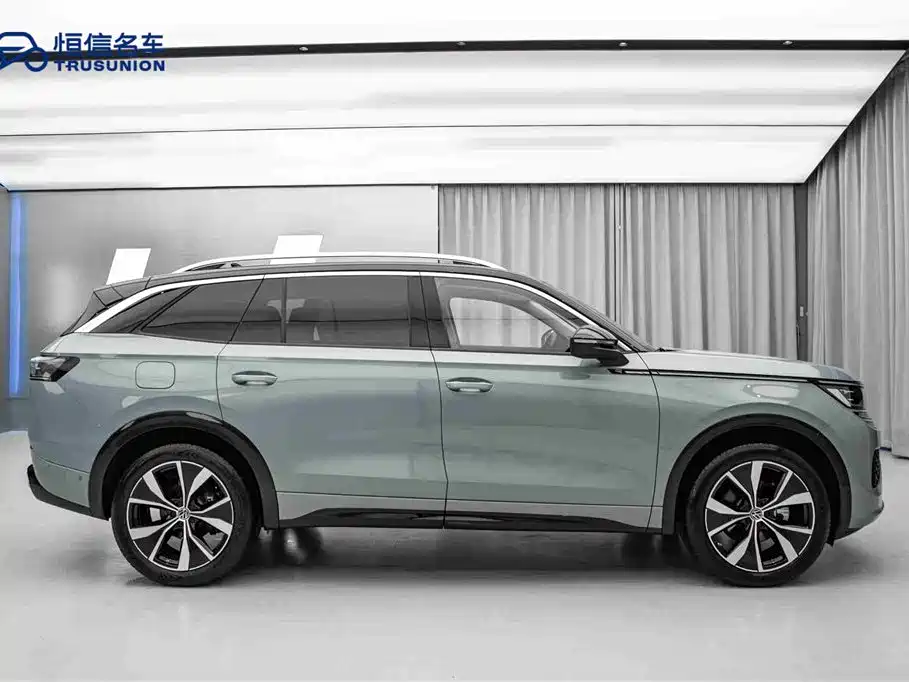 Volkswagen Tavendor 2023 380TSI R-Line