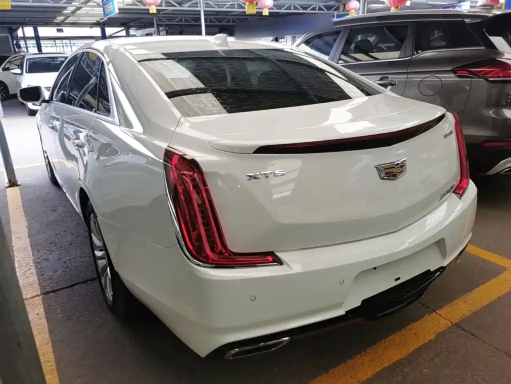 Cadillac XTS — миниатюра 5