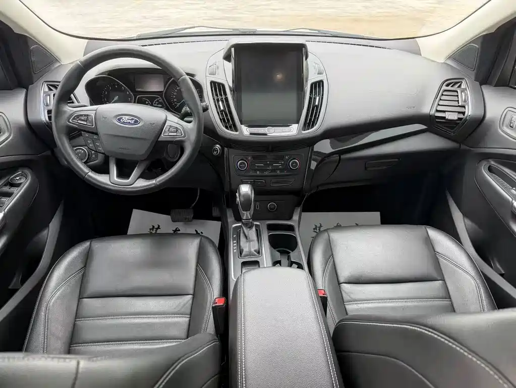 Ford Kuga — миниатюра 4