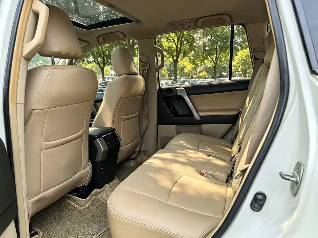 Toyota Prado (Import) — миниатюра 8