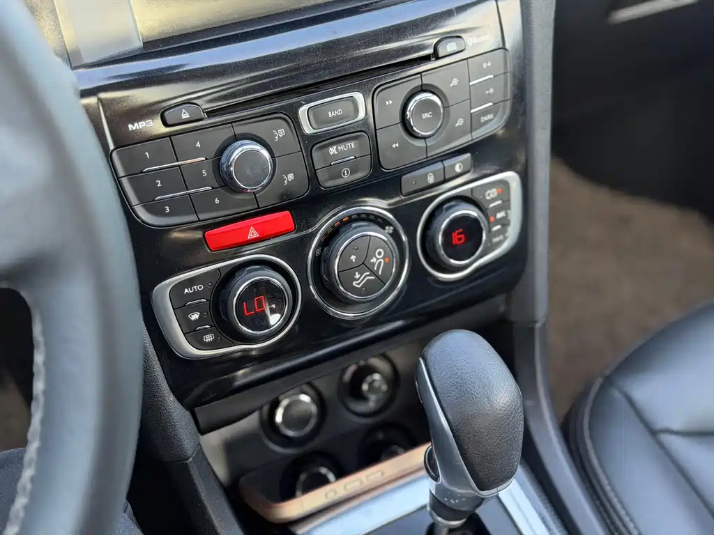 Citroen C4L — миниатюра 13