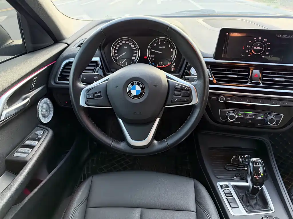 BMW 1 Series — миниатюра 12