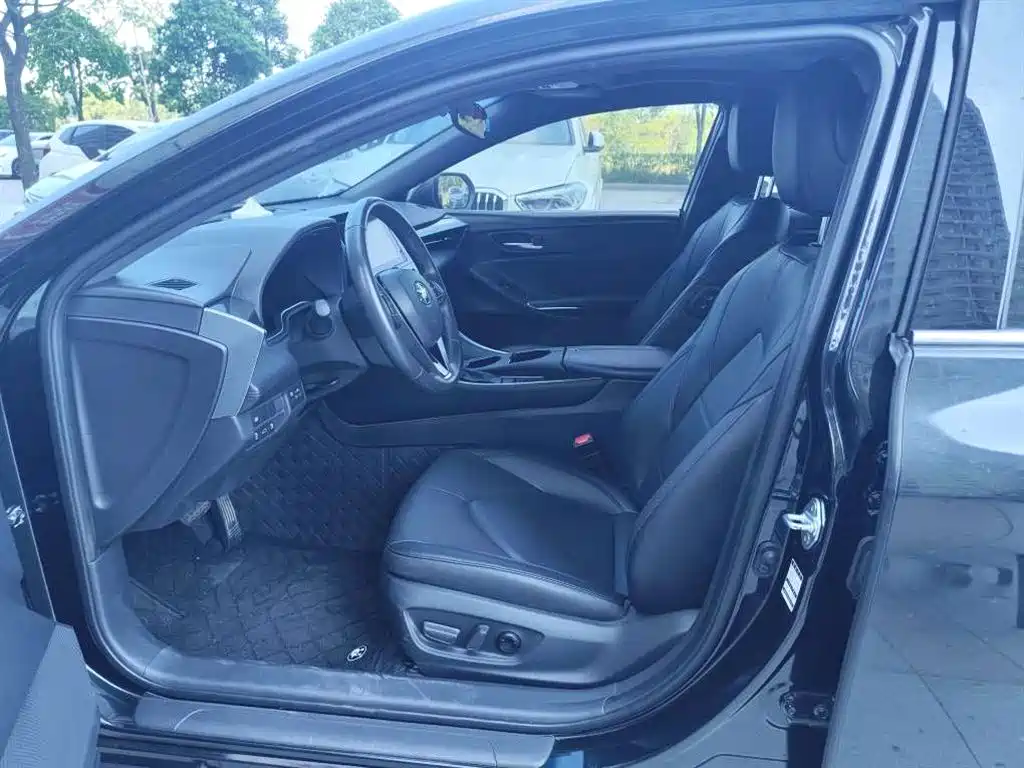 Toyota Avalon — миниатюра 6