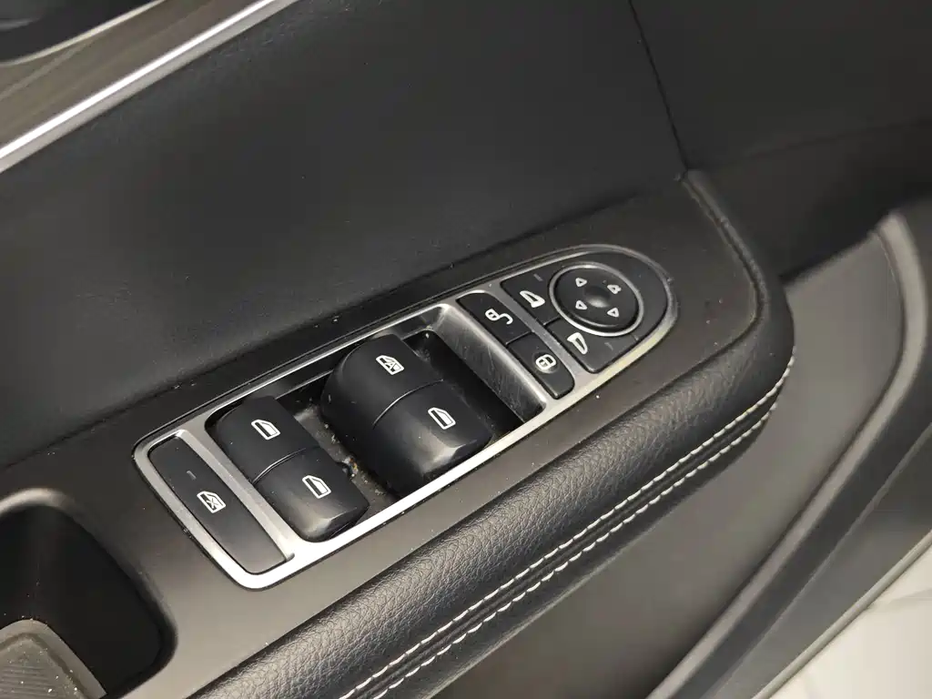 BYD Song MAX MAX 2019 DM 1.5T 6 мест VI