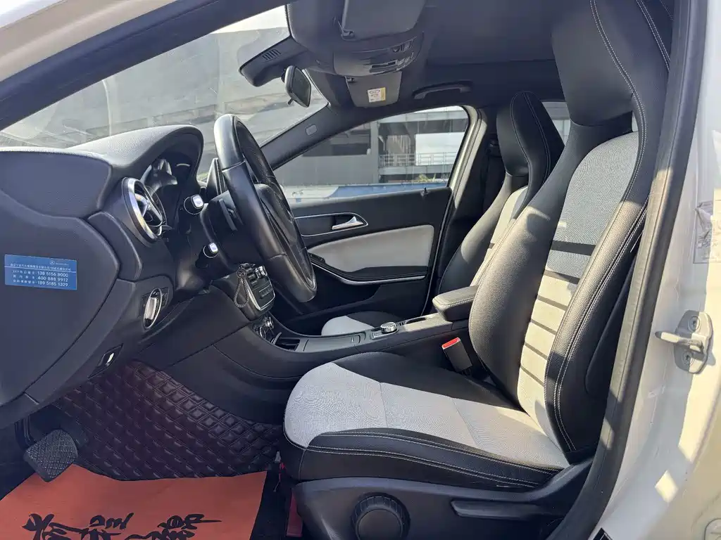 Mercedes-Benz A-Class (Import) — миниатюра 12