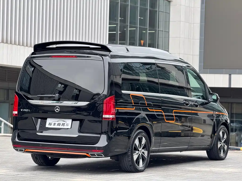 MERCEDES-BENZ V CLASS