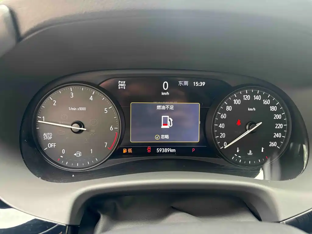 Buick Enclave — миниатюра 10