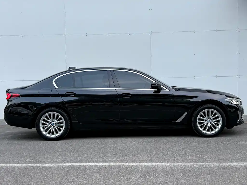 BMW 5 Series 5 2022 525Li Luxury