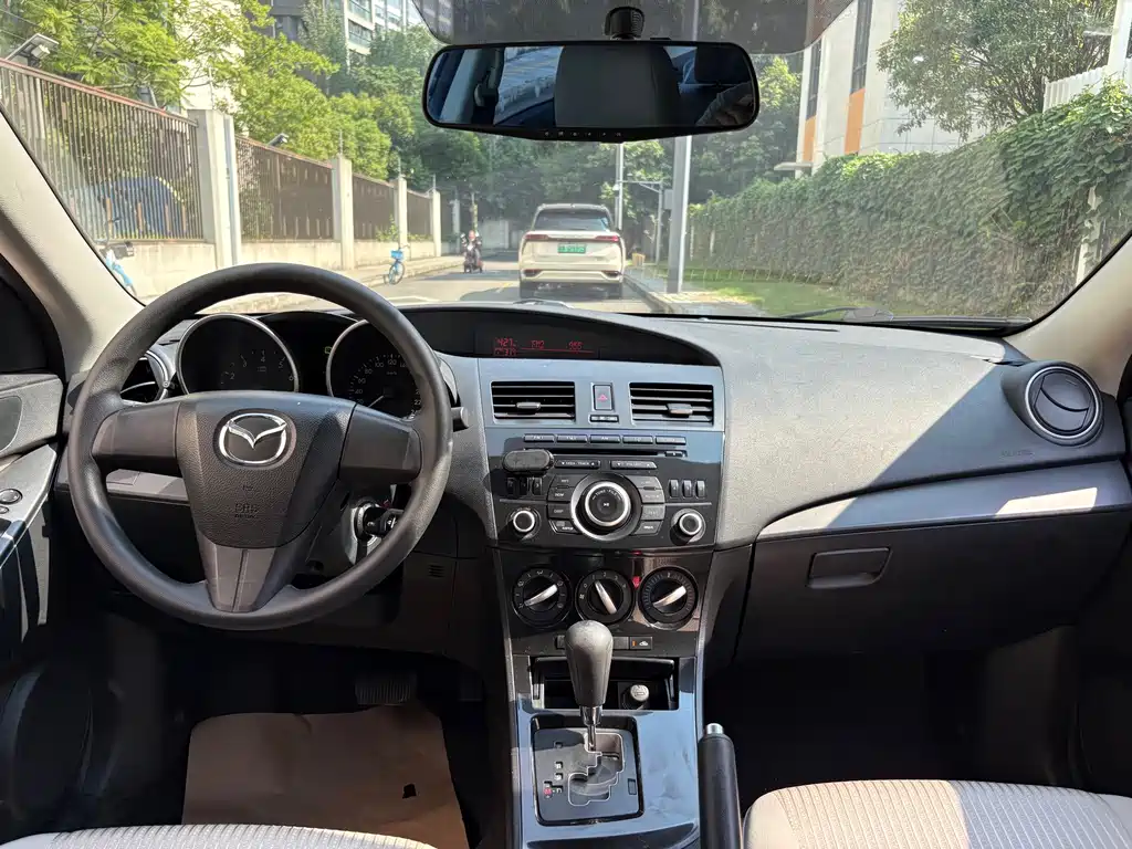 Mazda 3 Xingcheng — миниатюра 11