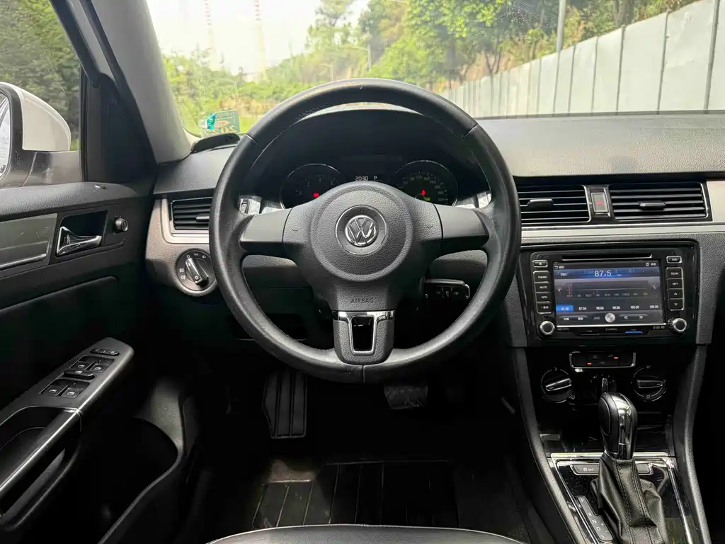 Volkswagen Bora — миниатюра 6