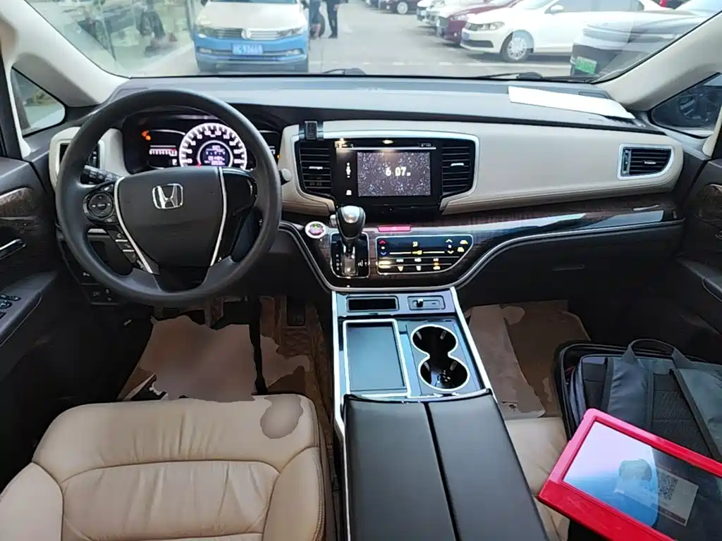 Honda Odyssey — миниатюра 10