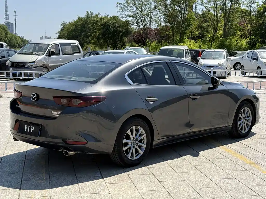 Mazda 3 Axela — миниатюра 6