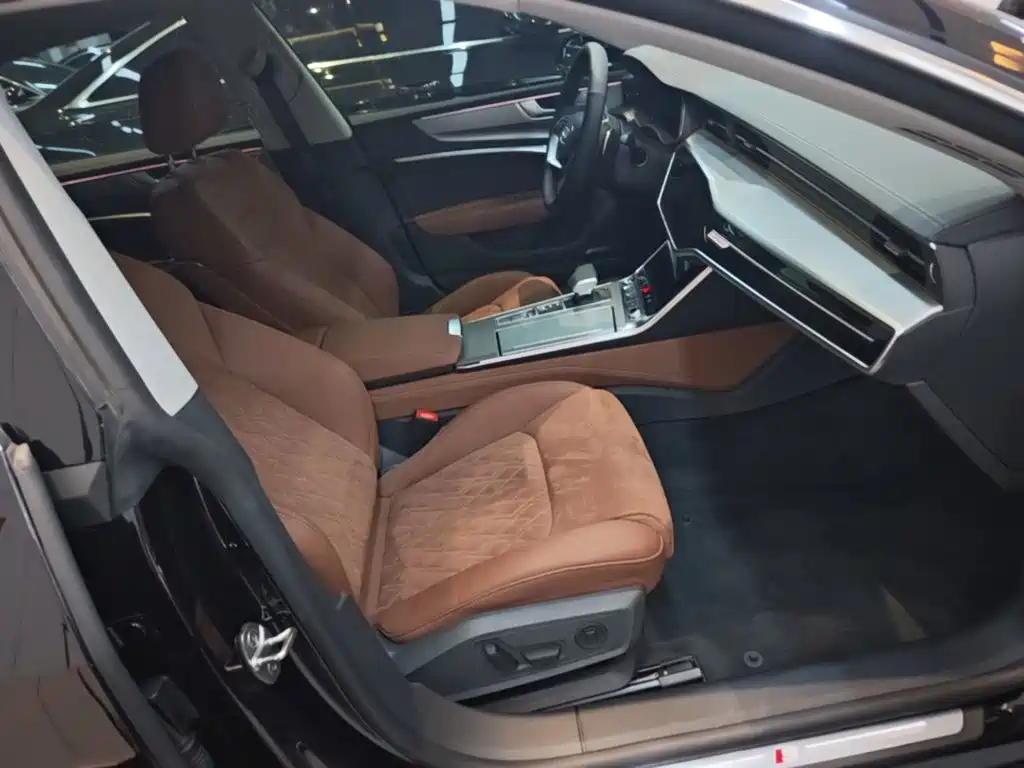 Audi A7L — миниатюра 25