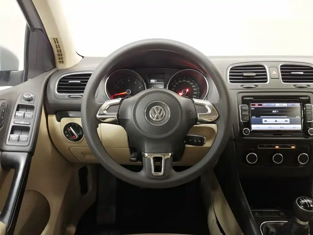 Volkswagen Golf — миниатюра 11