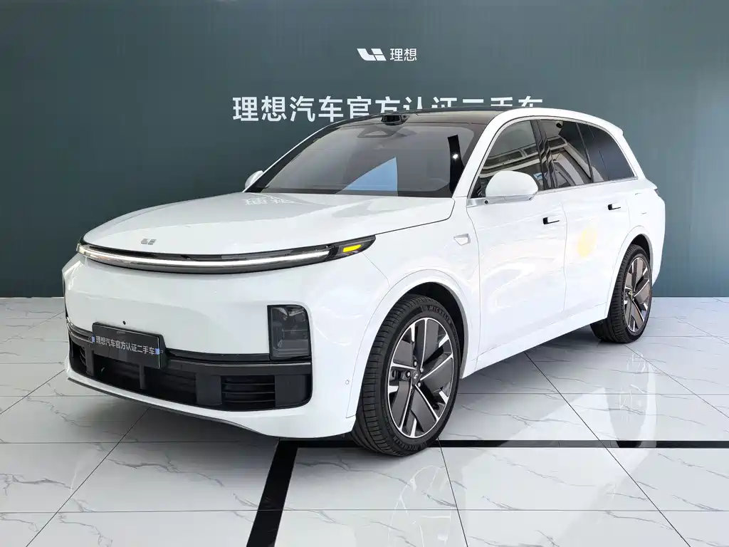 Li Auto Li L8 2025
