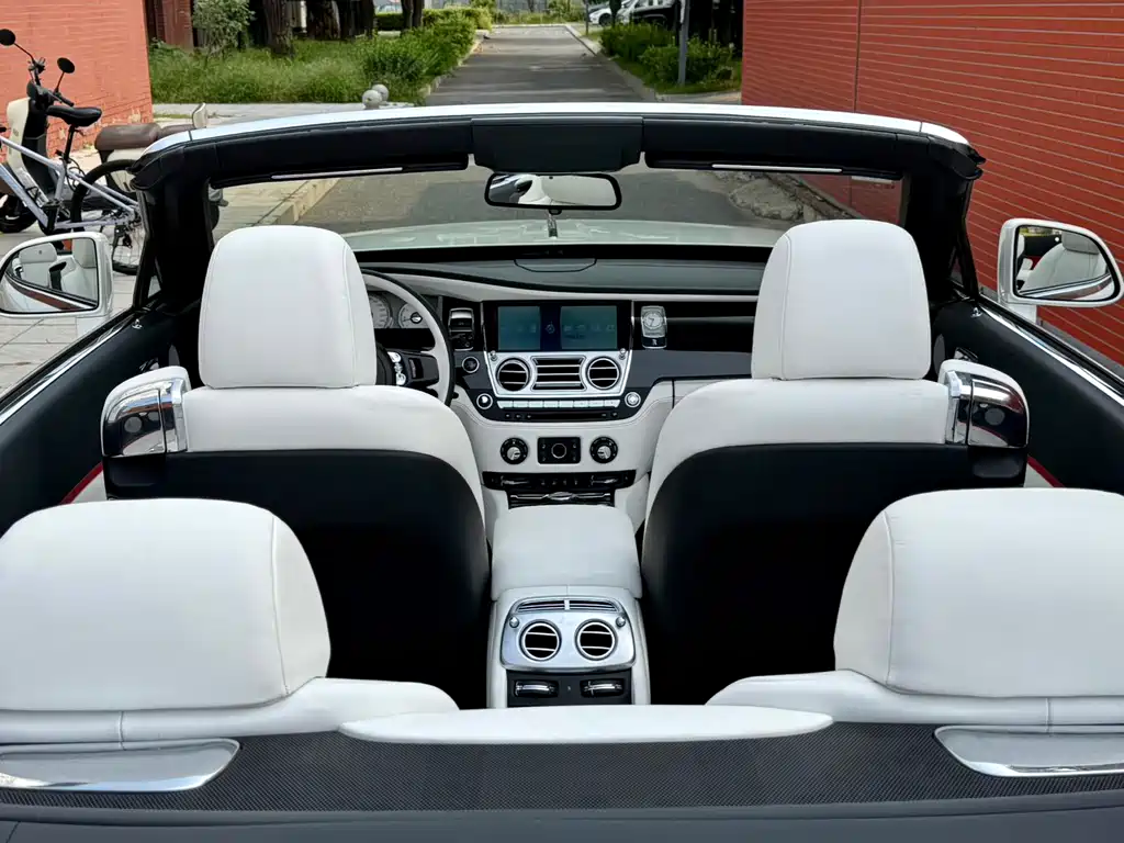 Rolls-Royce Dawn — миниатюра 18