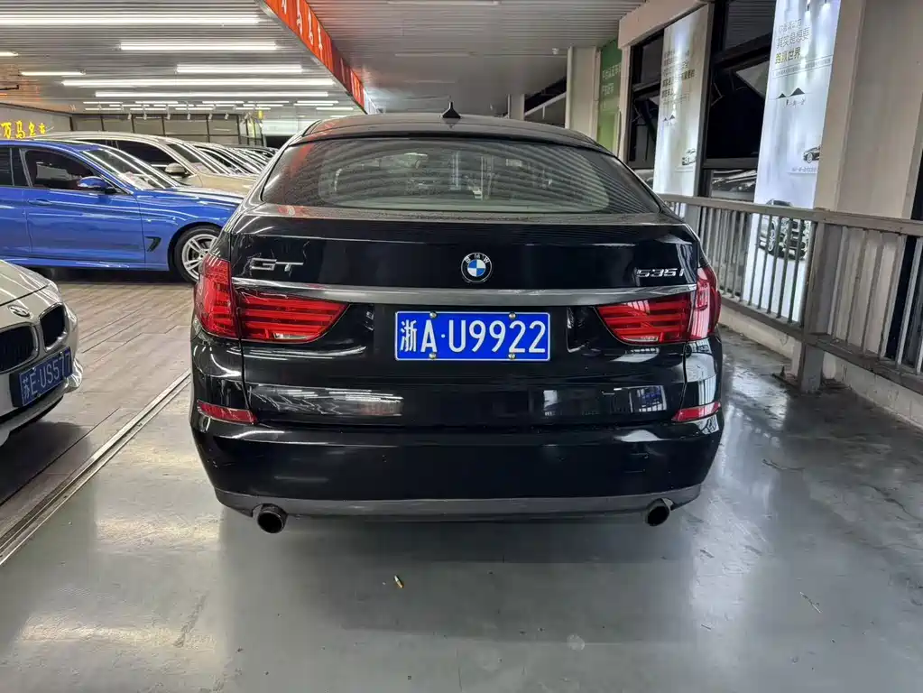 BMW 5 Series GT — миниатюра 8
