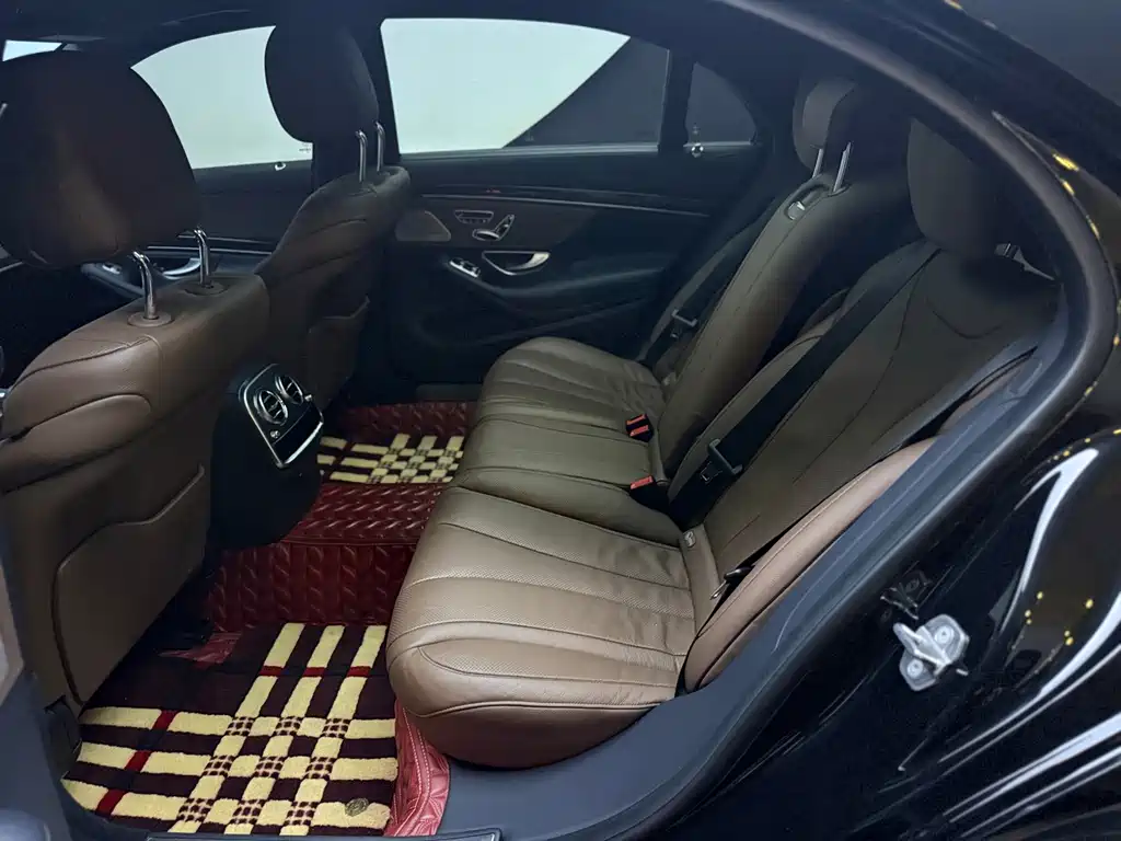 Mercedes-Benz S-Class — миниатюра 6